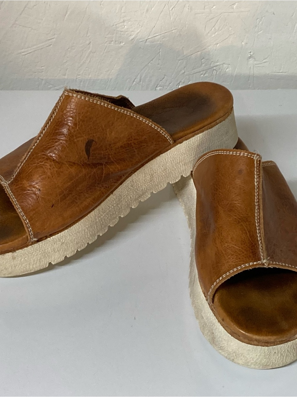 Bed Stu Brown Leather Platform Slide Sandals Size 10 Spots Zoom In